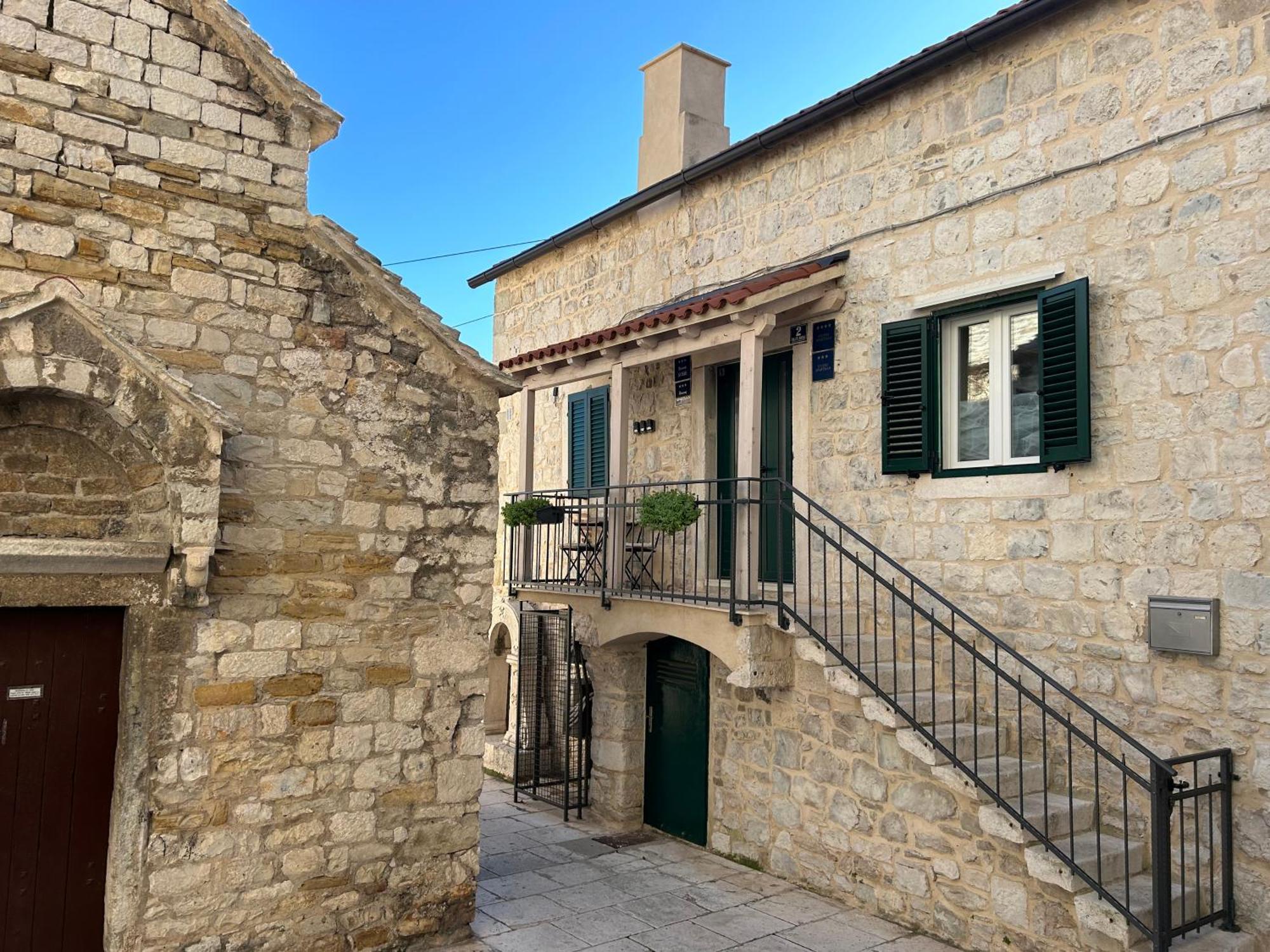 Perfectly Located Cherry Stone House スプリト エクステリア 写真